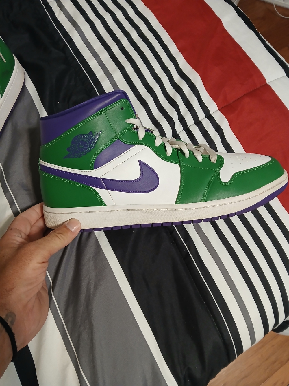 Jordan 1 Mid Hulks Size 13
